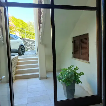 Park Apartment *